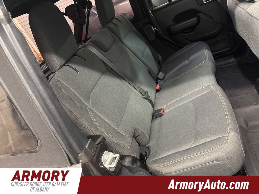 Thumbnail: 2024 Jeep Wrangler - 27