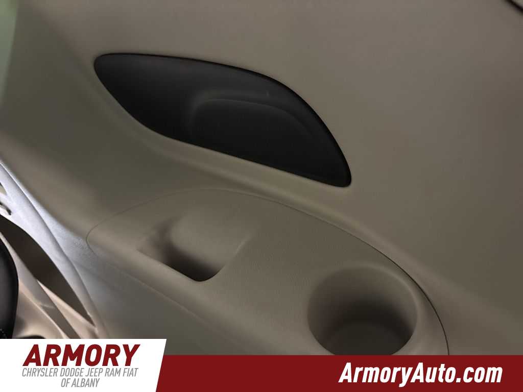 Thumbnail: 2024 Chrysler Pacifica - 29