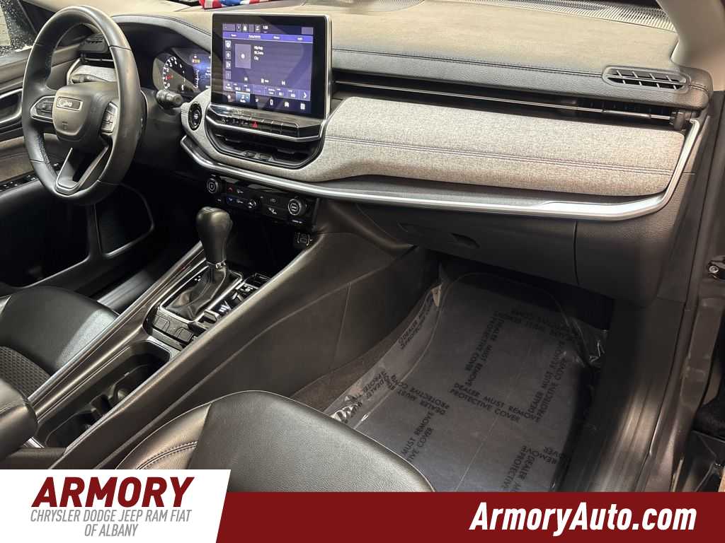 Thumbnail: 2022 Jeep Compass - 40