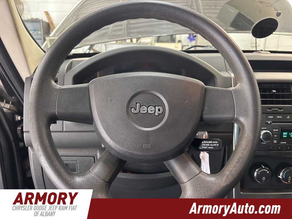 Thumbnail: 2009 Jeep Liberty - 11