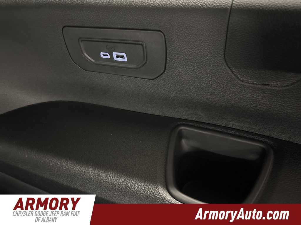 Thumbnail: 2025 Jeep Grand Cherokee L - 28