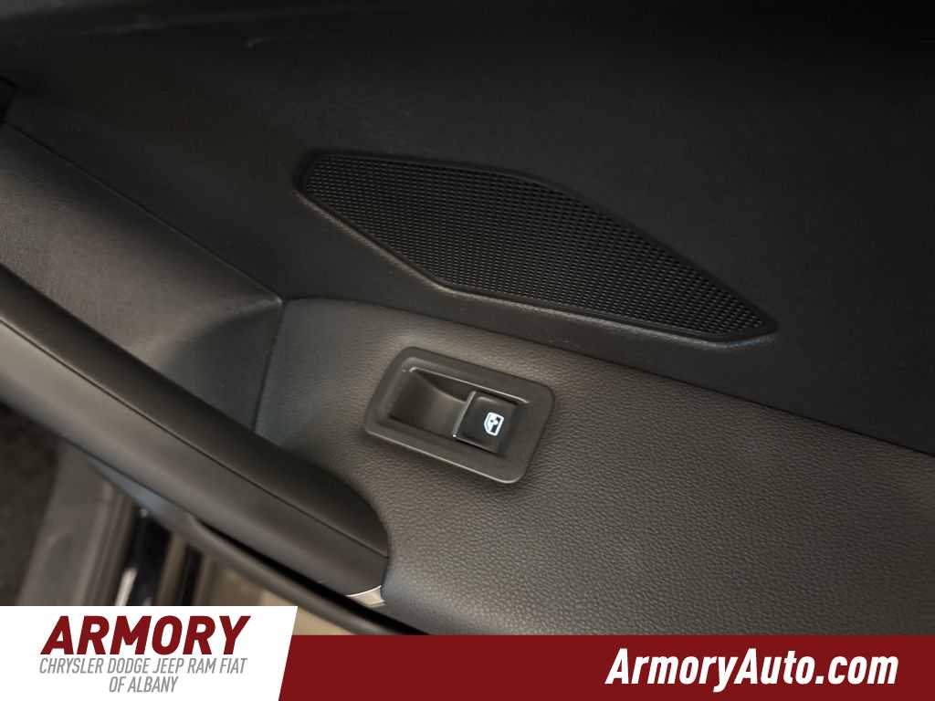 Thumbnail: 2018 Volkswagen Tiguan - 34