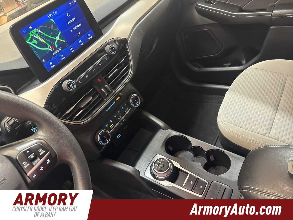 Thumbnail: 2022 Ford Escape - 14