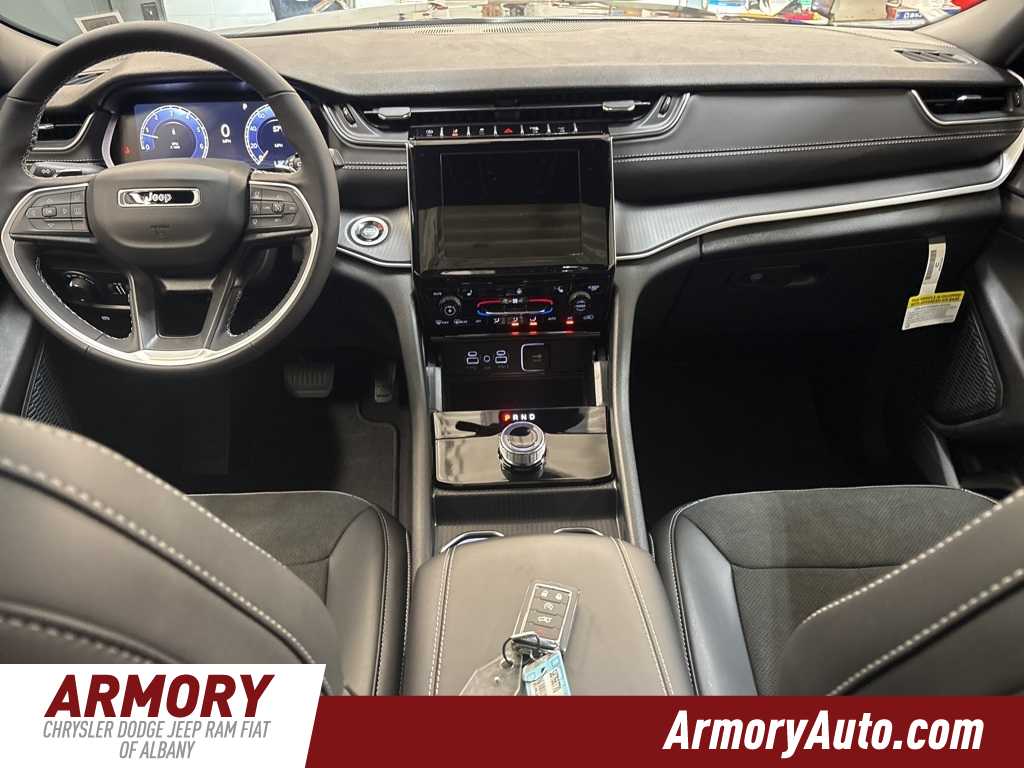 Thumbnail: 2025 Jeep Grand Cherokee L - 35