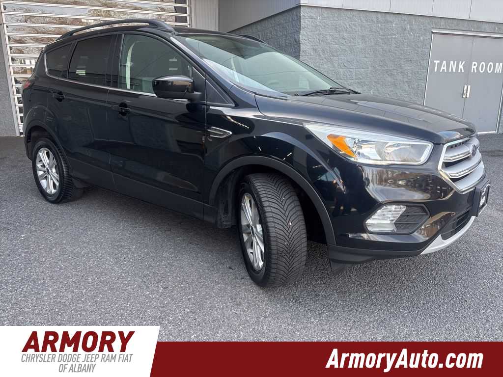 Thumbnail: 2018 Ford Escape - 3