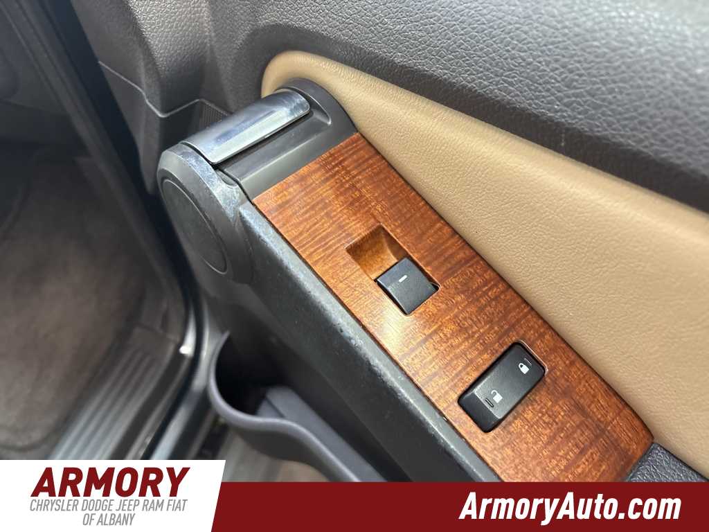 Thumbnail: 2010 Ford Explorer - 35