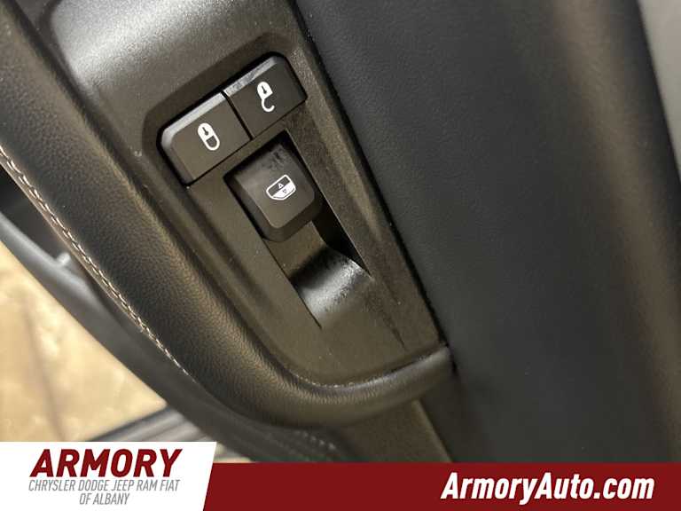 Thumbnail: 2023 Jeep Grand Cherokee - 26