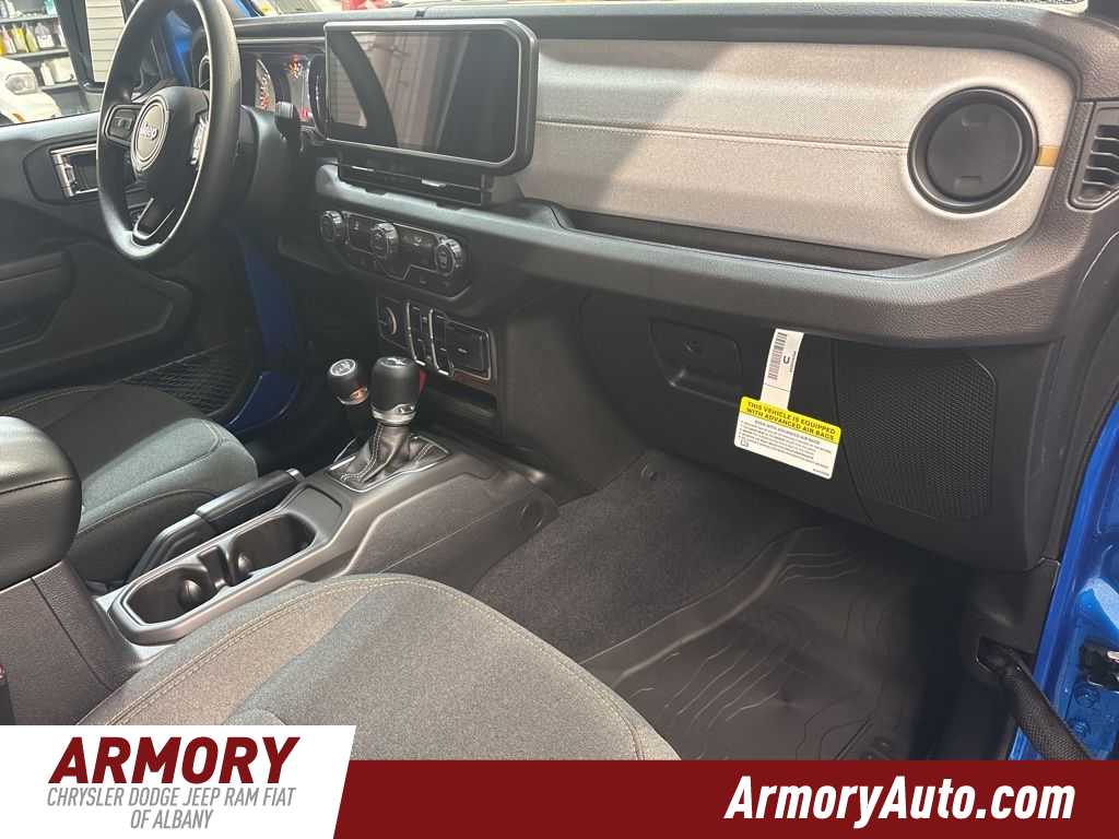 Thumbnail: 2026 Jeep Wrangler - 34