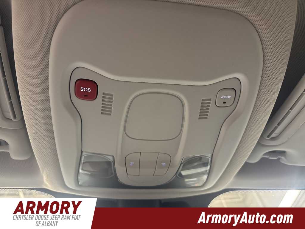 Thumbnail: 2023 Jeep Renegade - 23