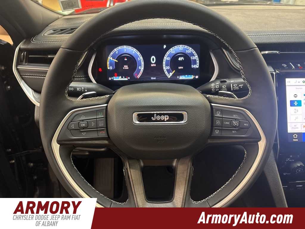 Thumbnail: 2025 Jeep Grand Cherokee - 13