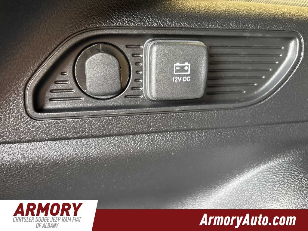 Thumbnail: 2025 Jeep Grand Cherokee - 27