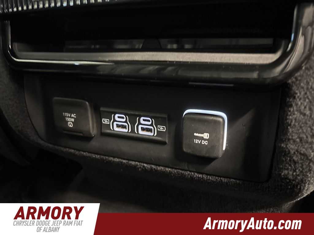 Thumbnail: 2024 Jeep Wagoneer - 41