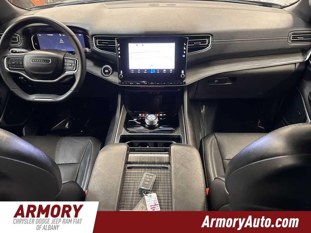 Thumbnail: 2024 Jeep Wagoneer - 41