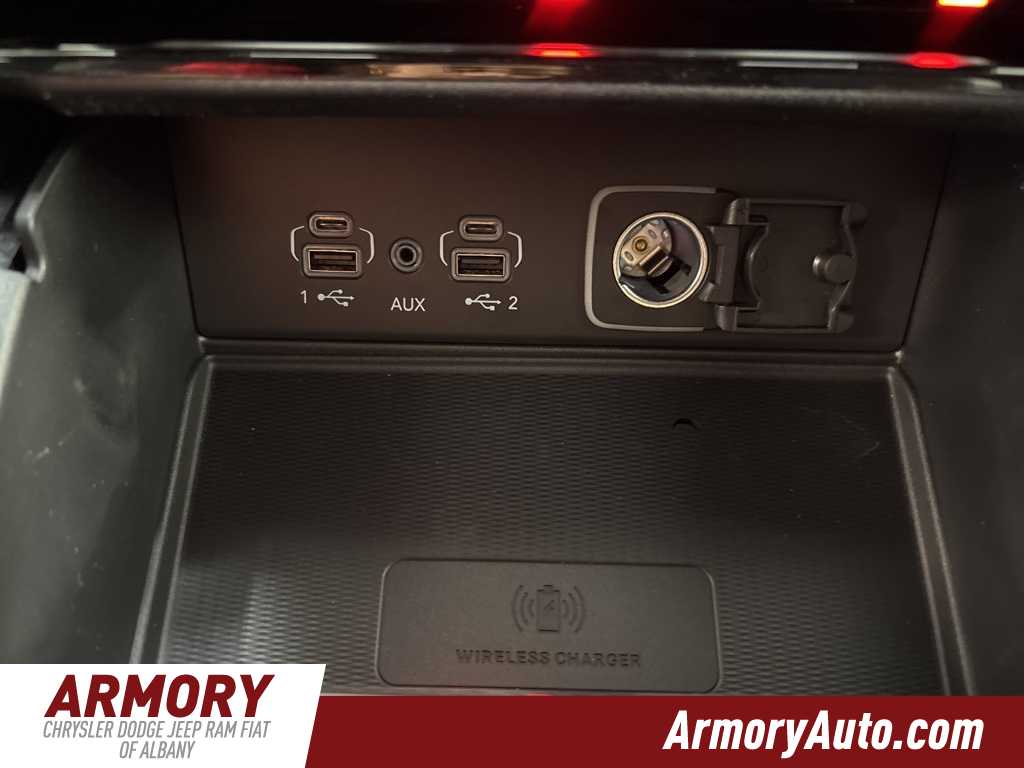 Thumbnail: 2025 Jeep Grand Cherokee - 17