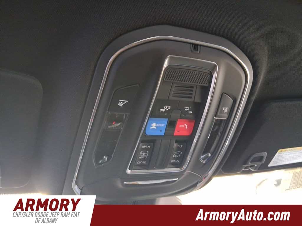 Thumbnail: 2025 Jeep Grand Cherokee - 16