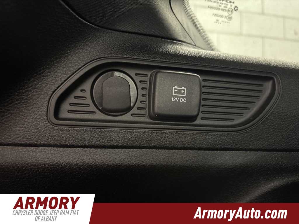 Thumbnail: 2025 Jeep Grand Cherokee - 29