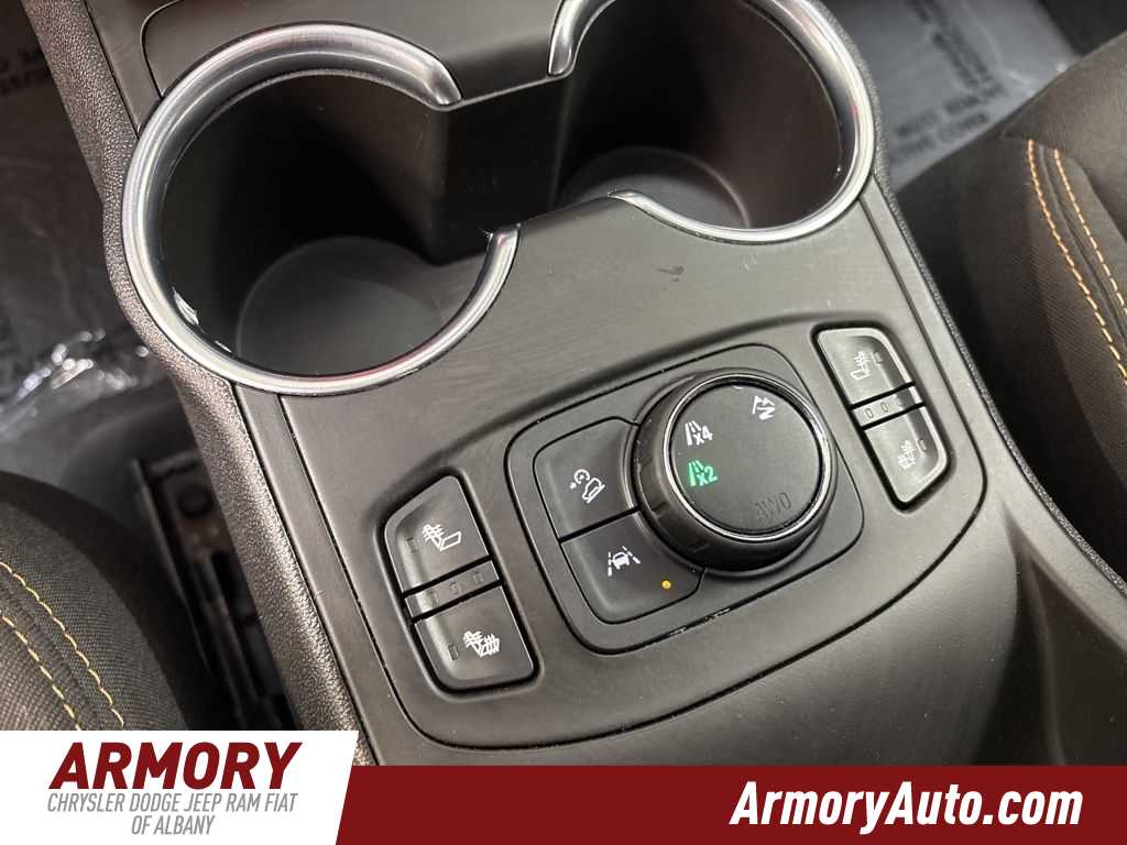 Thumbnail: 2020 GMC Terrain - 19