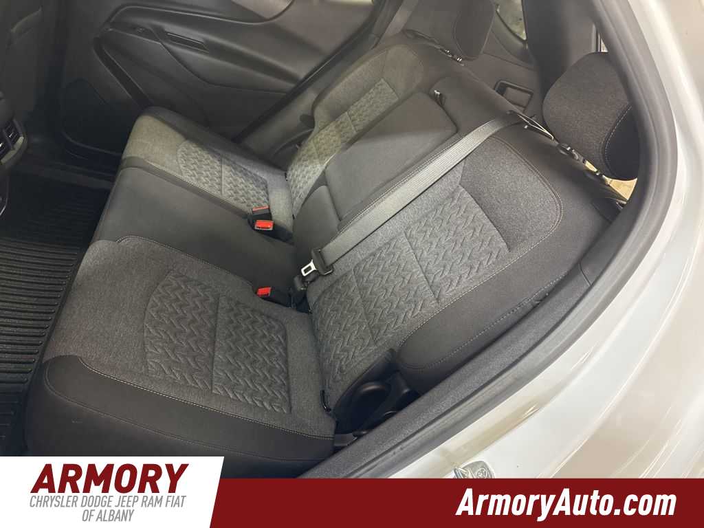 Thumbnail: 2022 Chevrolet Equinox - 29