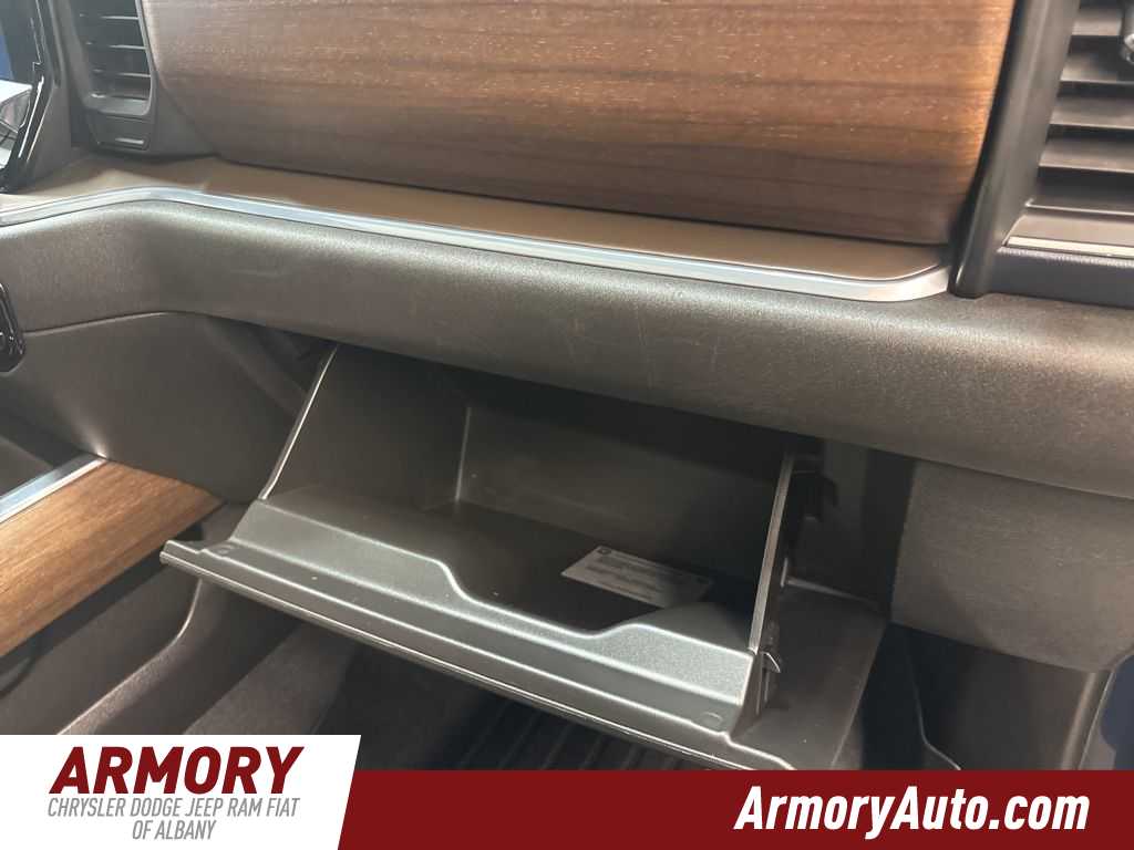 Thumbnail: 2022 Chevrolet Silverado 1500 - 42