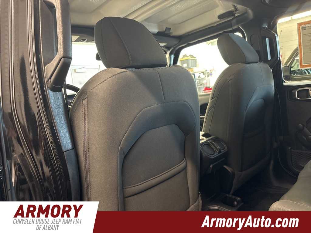 Thumbnail: 2022 Jeep Wrangler - 25