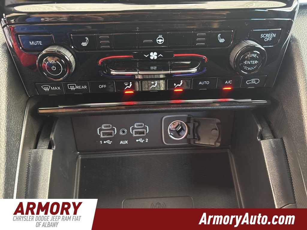 Thumbnail: 2025 Jeep Grand Cherokee - 15