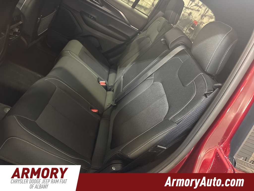 Thumbnail: 2025 Jeep Grand Cherokee - 26