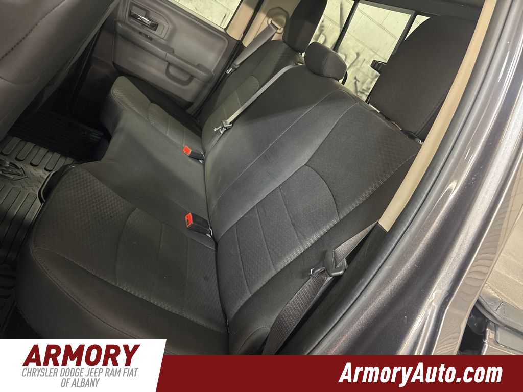 Thumbnail: 2019 RAM 1500 Classic - 27