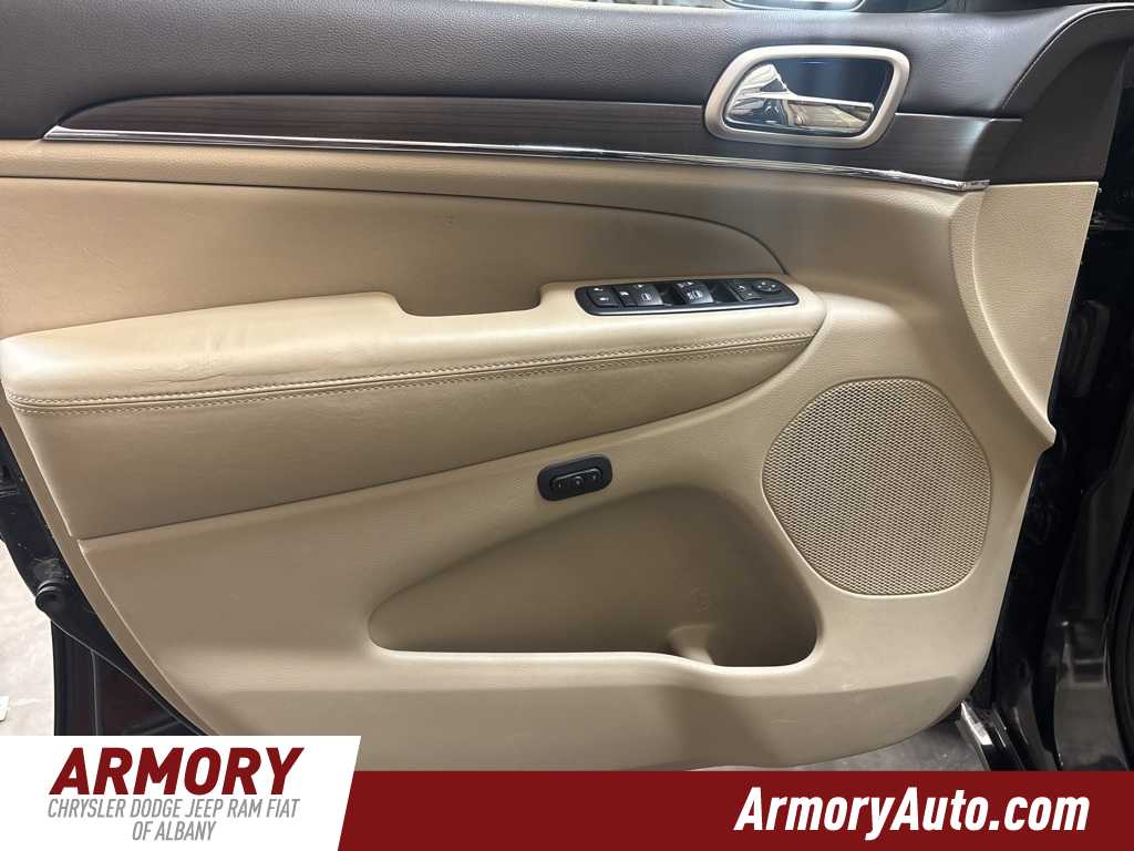 Thumbnail: 2016 Jeep Grand Cherokee - 7