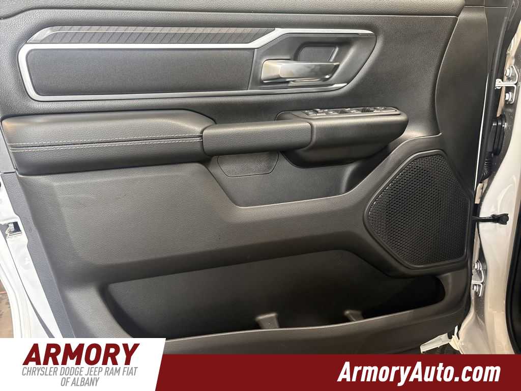 Thumbnail: 2026 RAM 1500 - 7