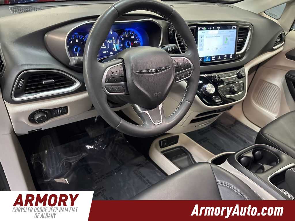 Thumbnail: 2024 Chrysler Pacifica - 10