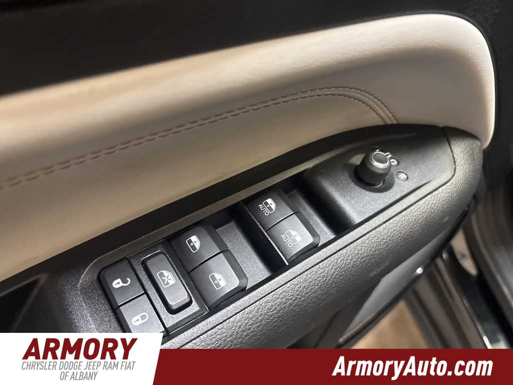 Thumbnail: 2022 Jeep Compass - 8