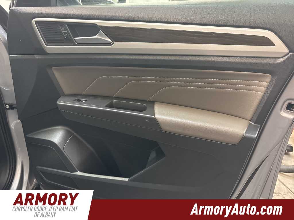 Thumbnail: 2022 Volkswagen Atlas - 40