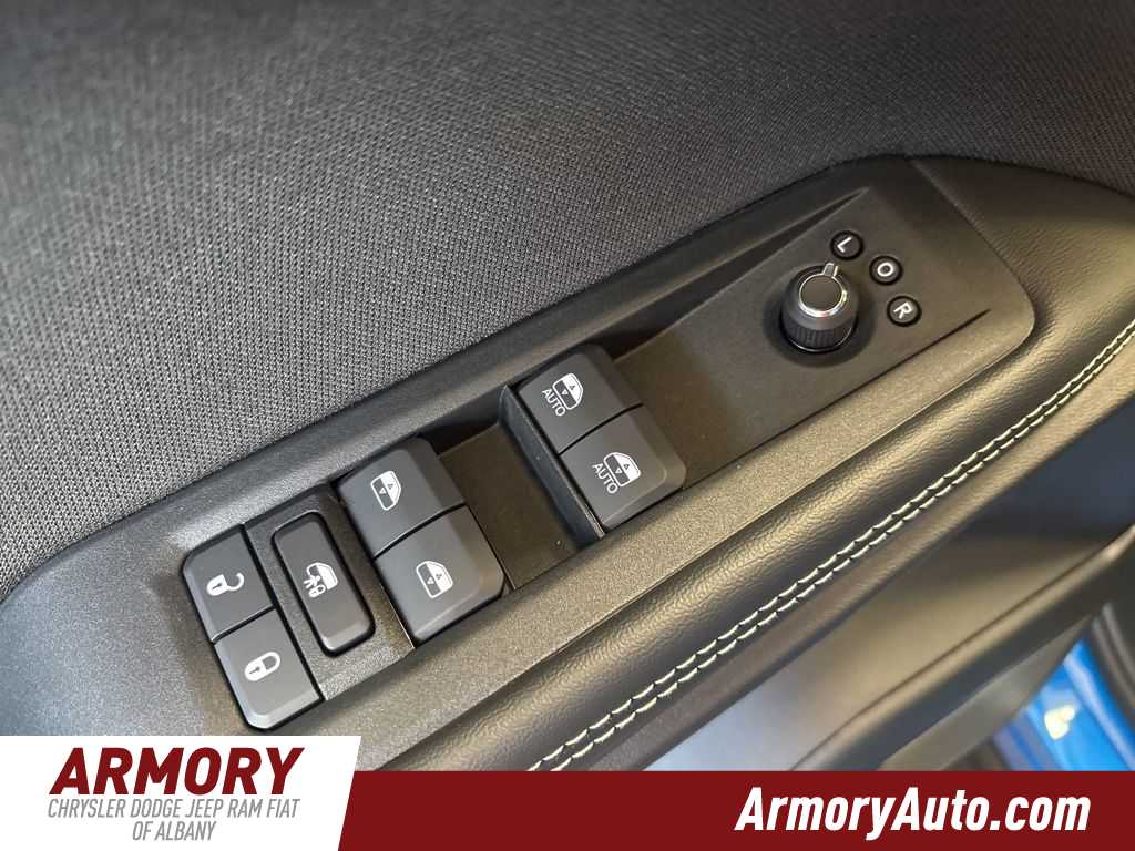 Thumbnail: 2026 Jeep Cherokee - 8