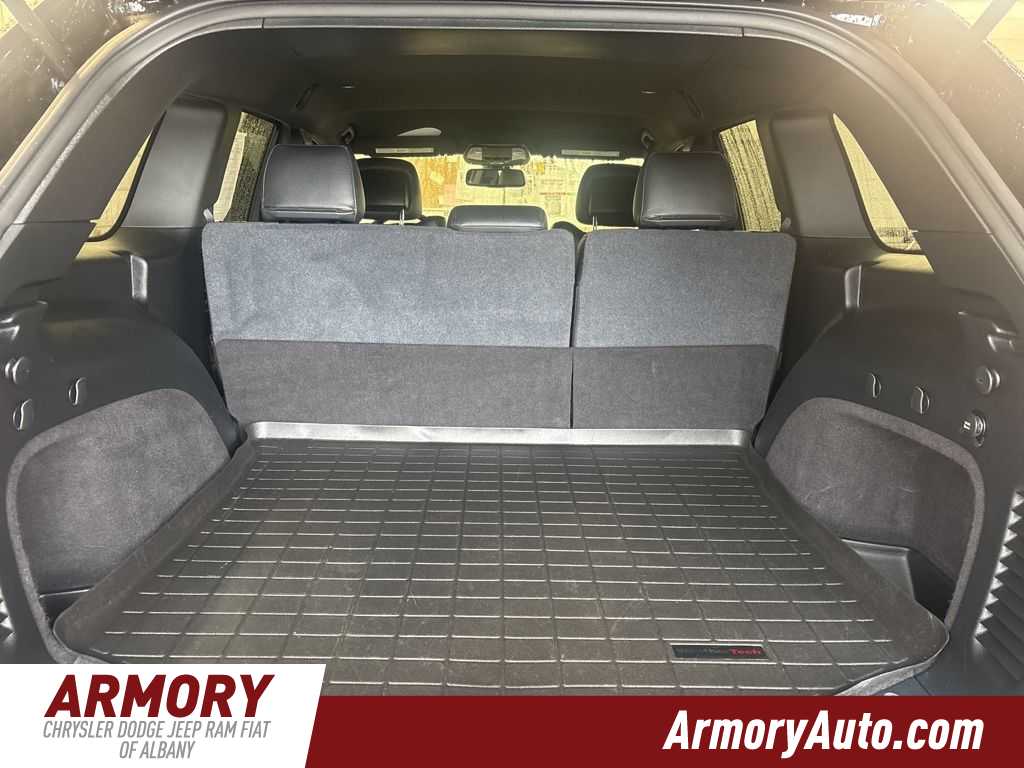 Thumbnail: 2016 Jeep Grand Cherokee - 27