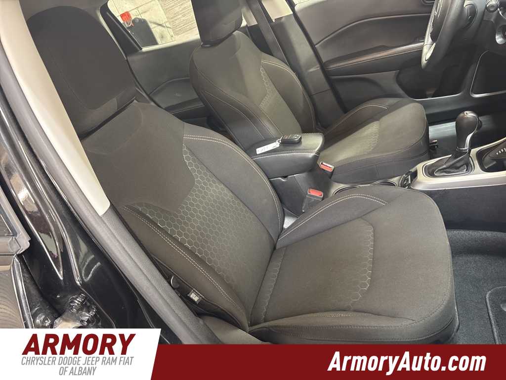 Thumbnail: 2020 Jeep Compass - 36