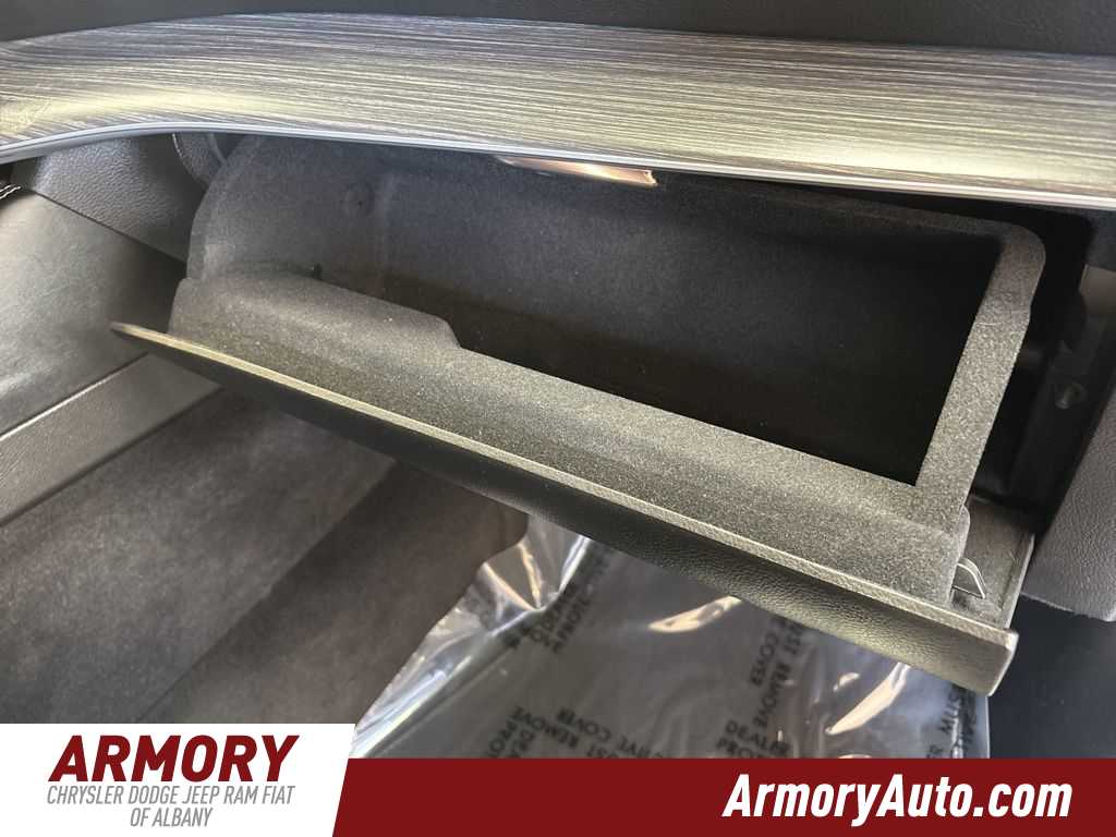 Thumbnail: 2024 Jeep Wagoneer - 51