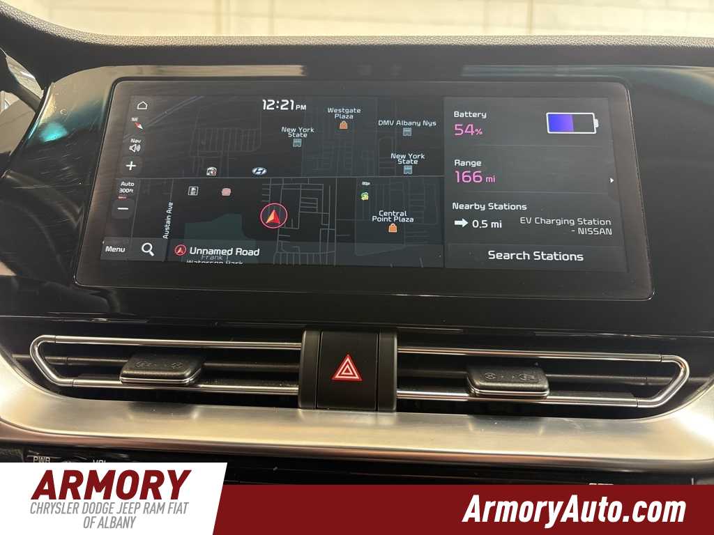 Thumbnail: 2022 Kia Niro - 16