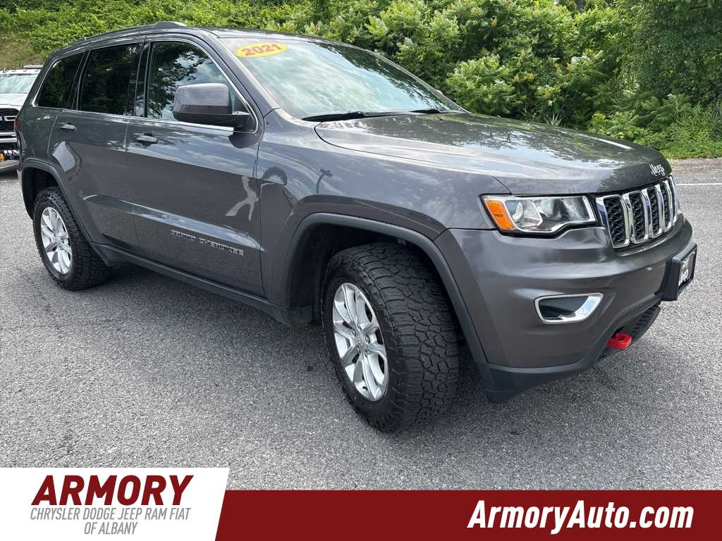 2021 Jeep Grand Cherokee Laredo 3