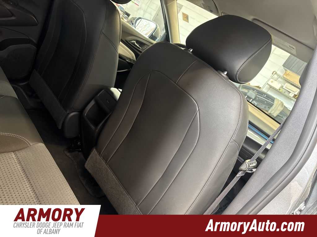 Thumbnail: 2025 Chevrolet Trax - 33