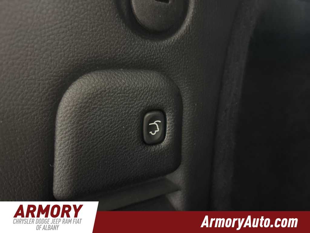 Thumbnail: 2022 Dodge Durango - 31