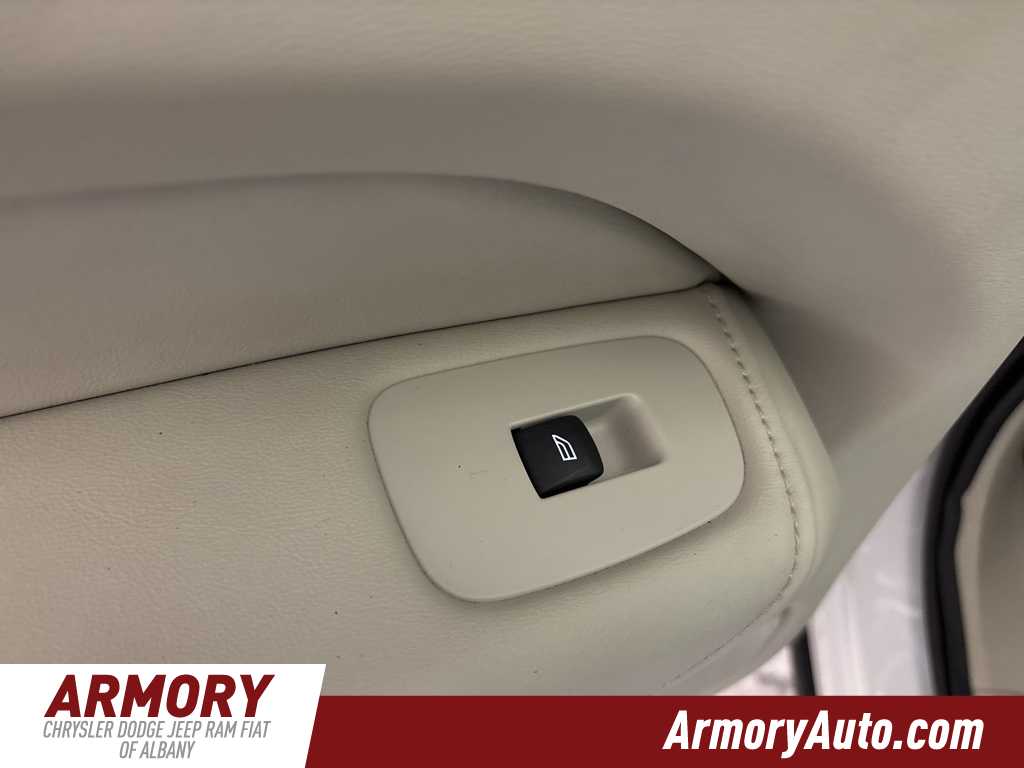 Thumbnail: 2024 Volvo XC60 - 28