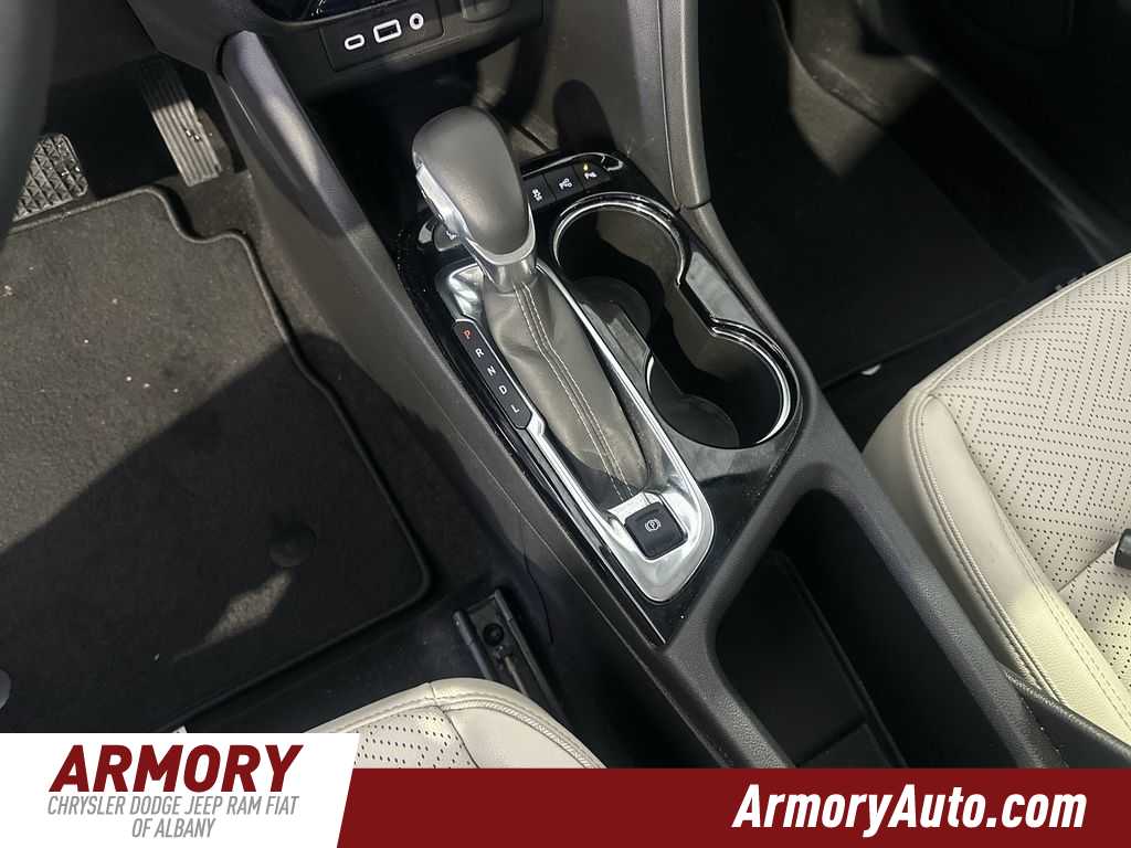 Thumbnail: 2022 Buick Encore GX - 25