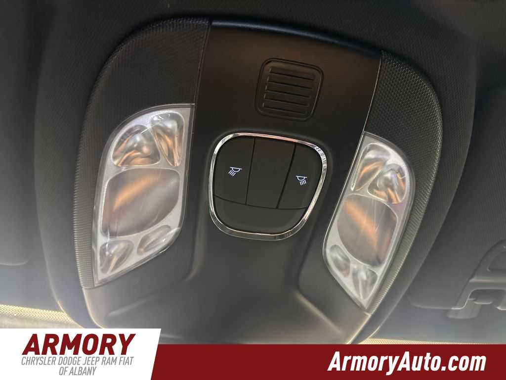 Thumbnail: 2023 Jeep Compass - 22