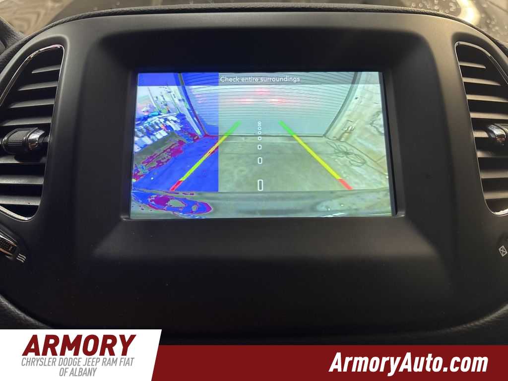 Thumbnail: 2021 Jeep Compass - 18