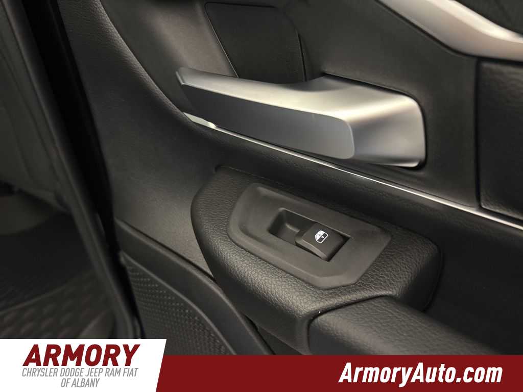 Thumbnail: 2026 RAM 1500 - 28