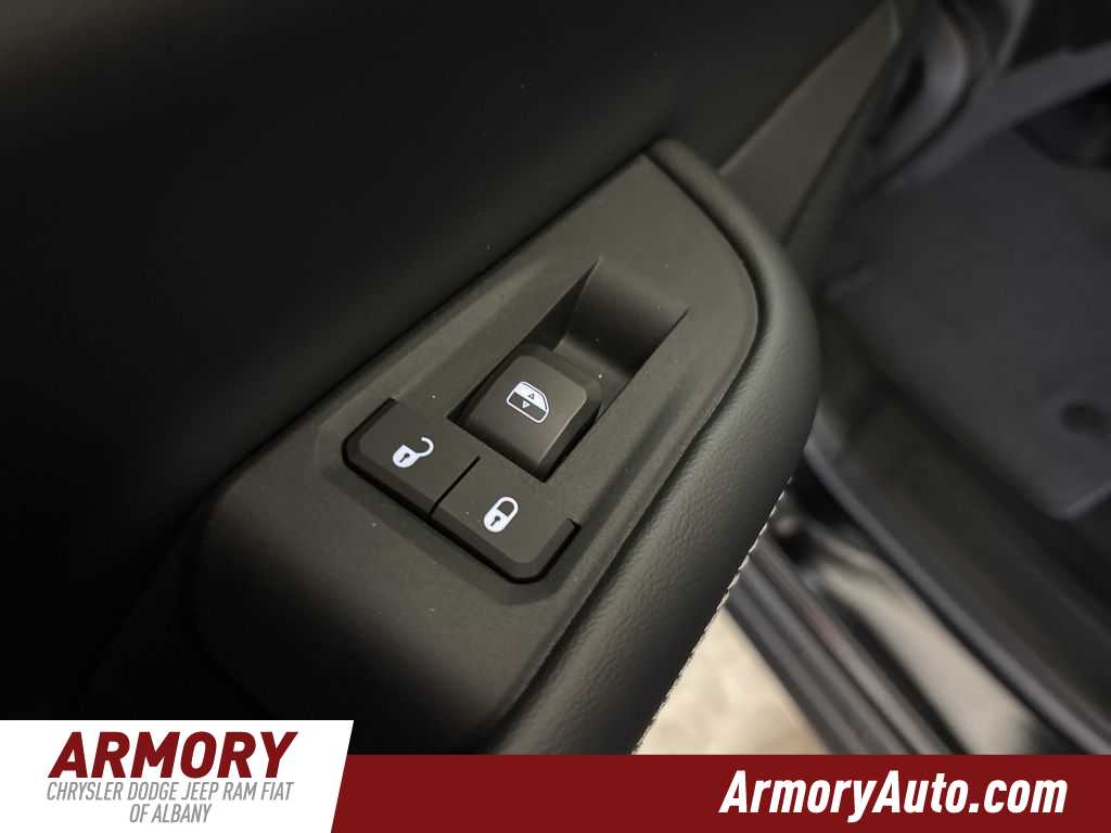 Thumbnail: 2026 Jeep Grand Cherokee - 26