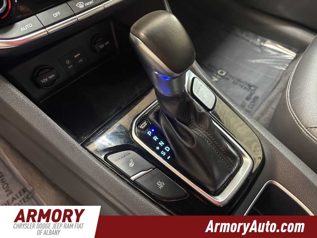 Thumbnail: 2019 Hyundai Ioniq - 21