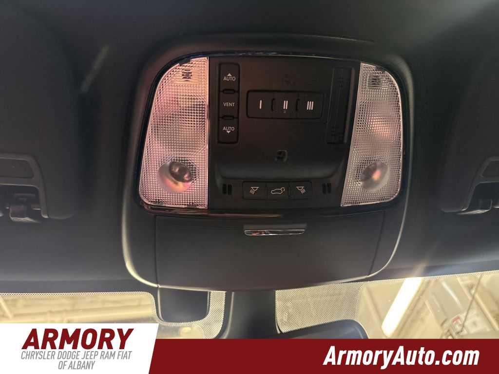 Thumbnail: 2025 Dodge Durango - 18