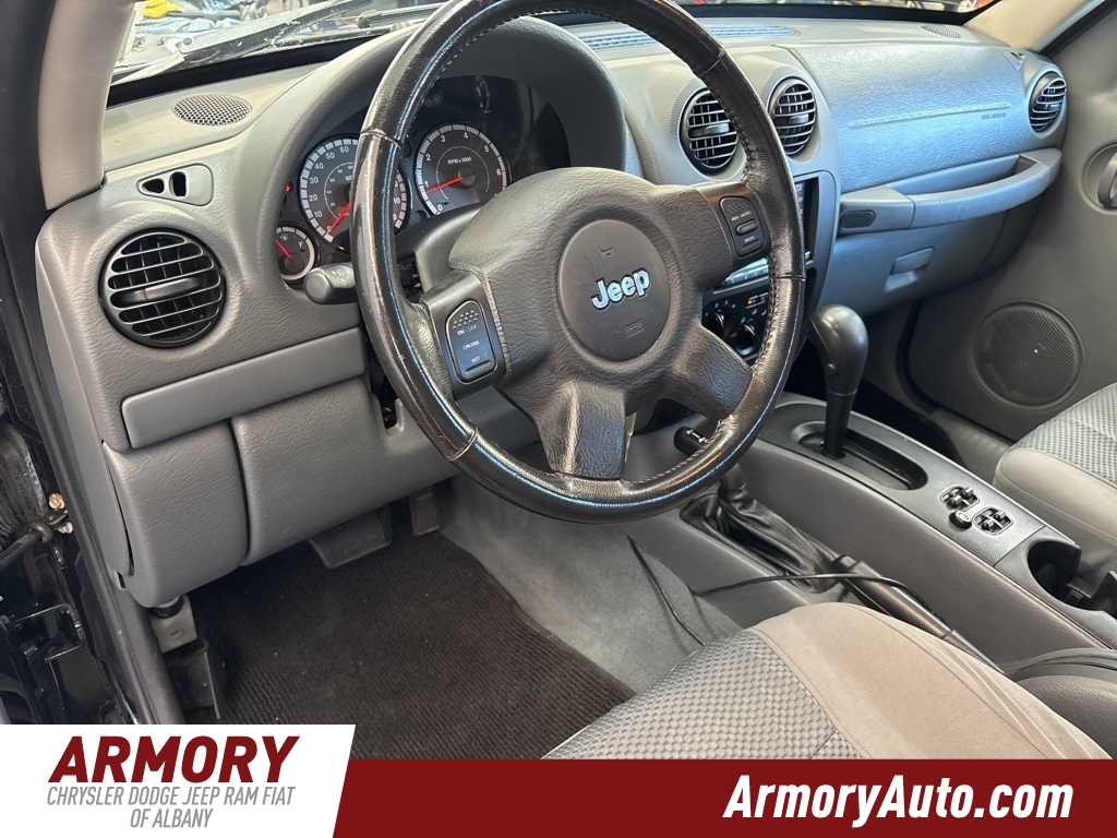 Thumbnail: 2006 Jeep Liberty - 9