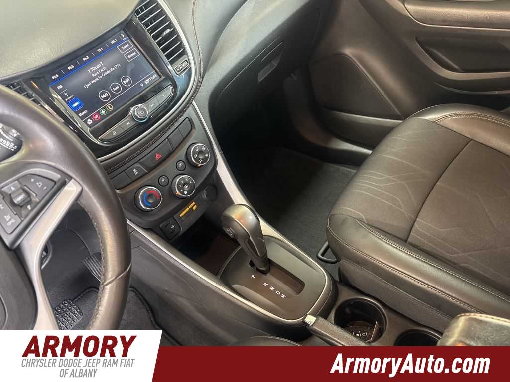 Thumbnail: 2020 Chevrolet Trax - 14